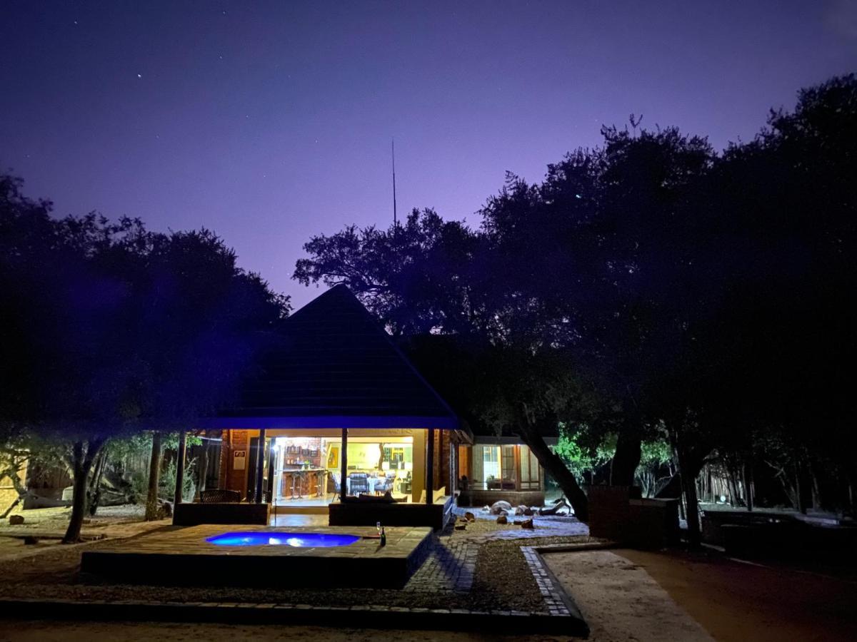 Twiga Lodge Mabalingwe Bela-Bela Exterior photo